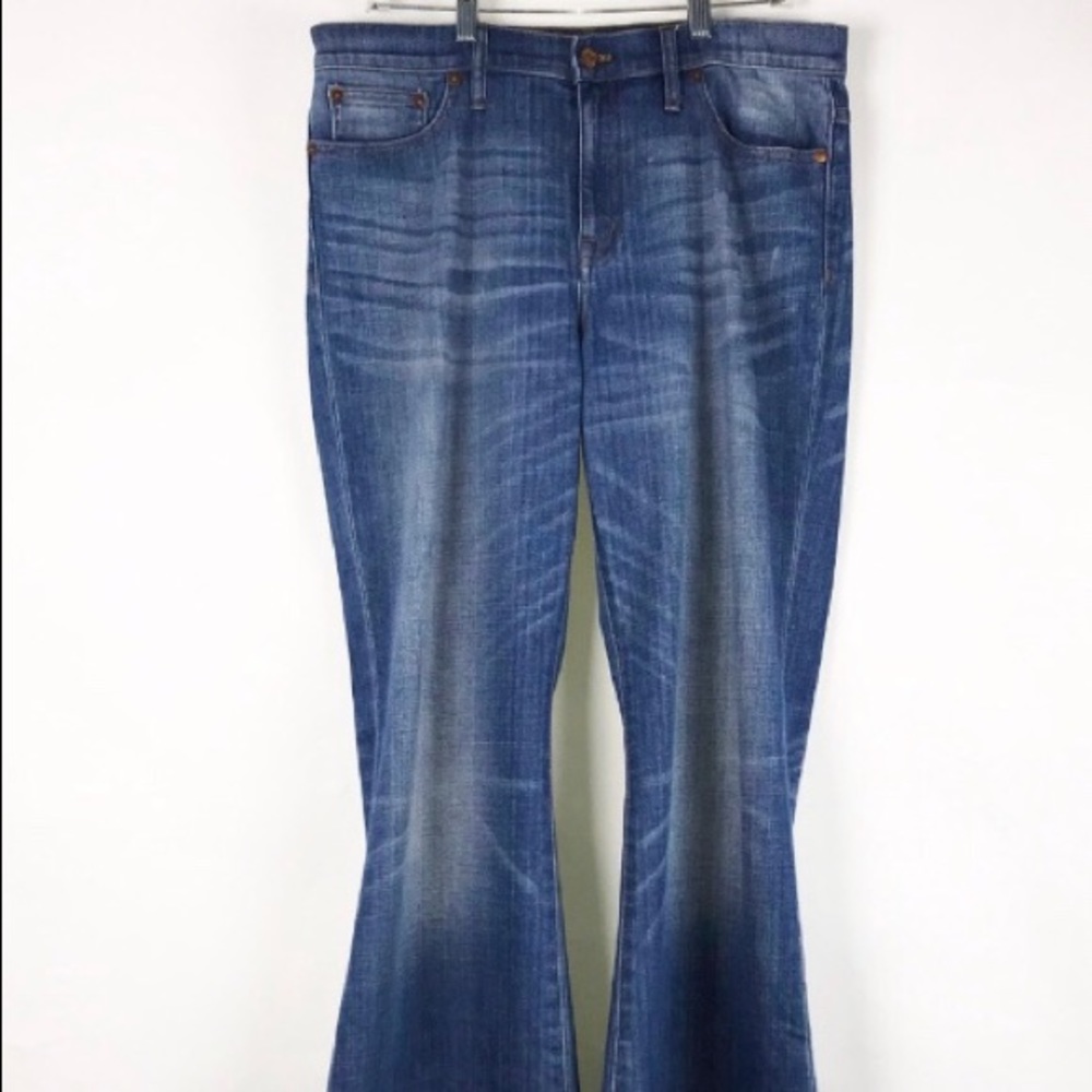Madewell Flea Market Flare medium wash women jeans